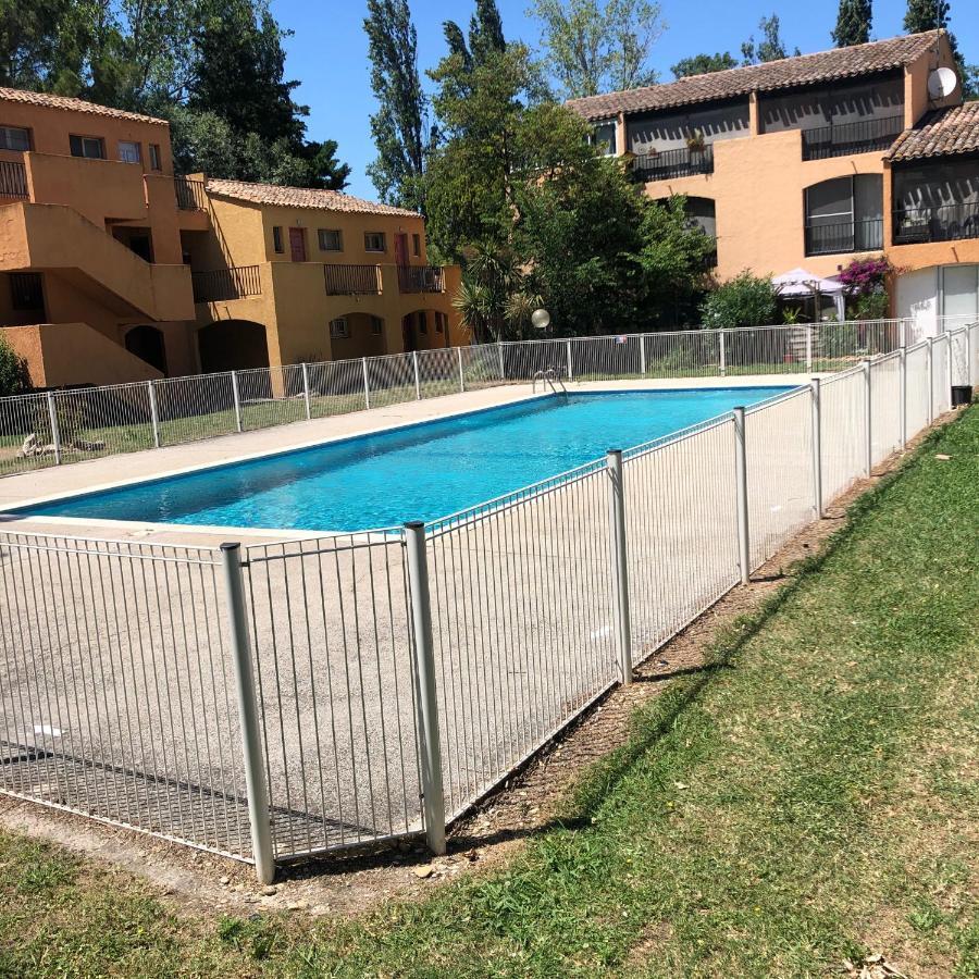 Appartement Les Hameaux Arles Ngoại thất bức ảnh